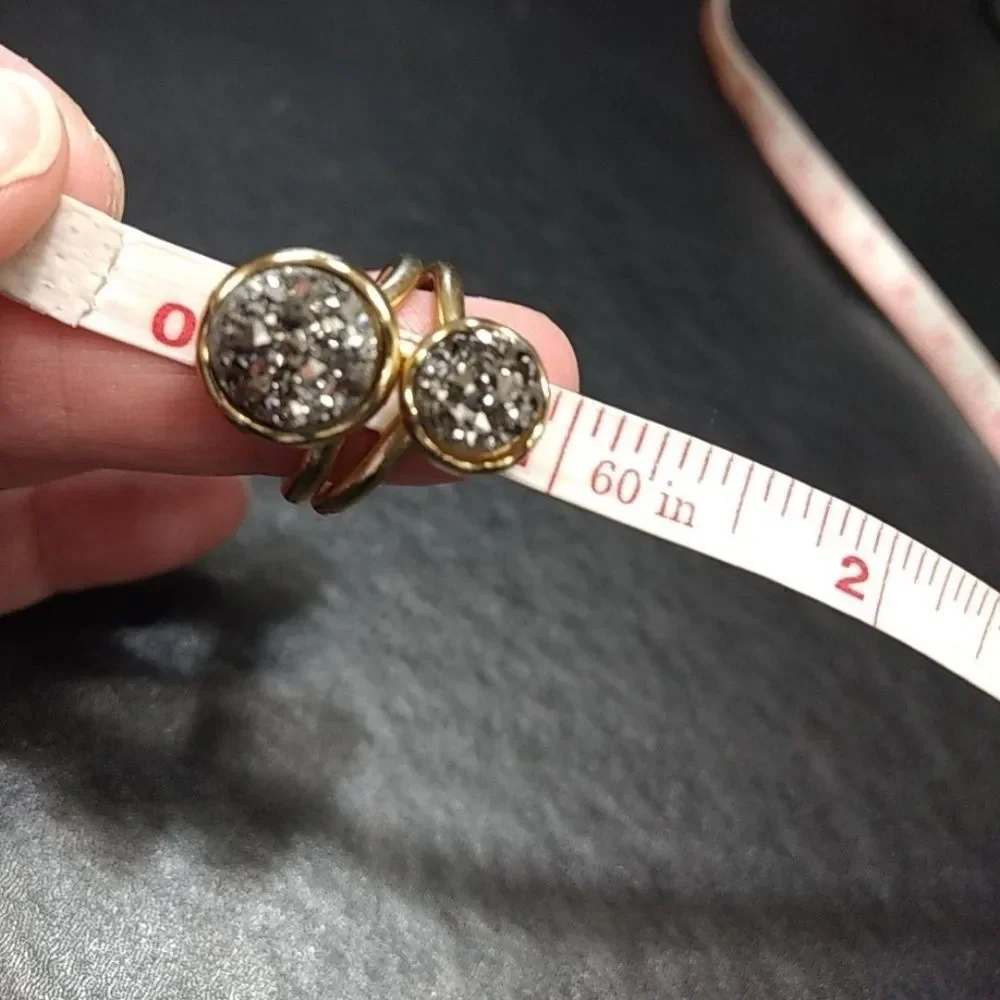 Gold tone sparkly druzy ring size 7